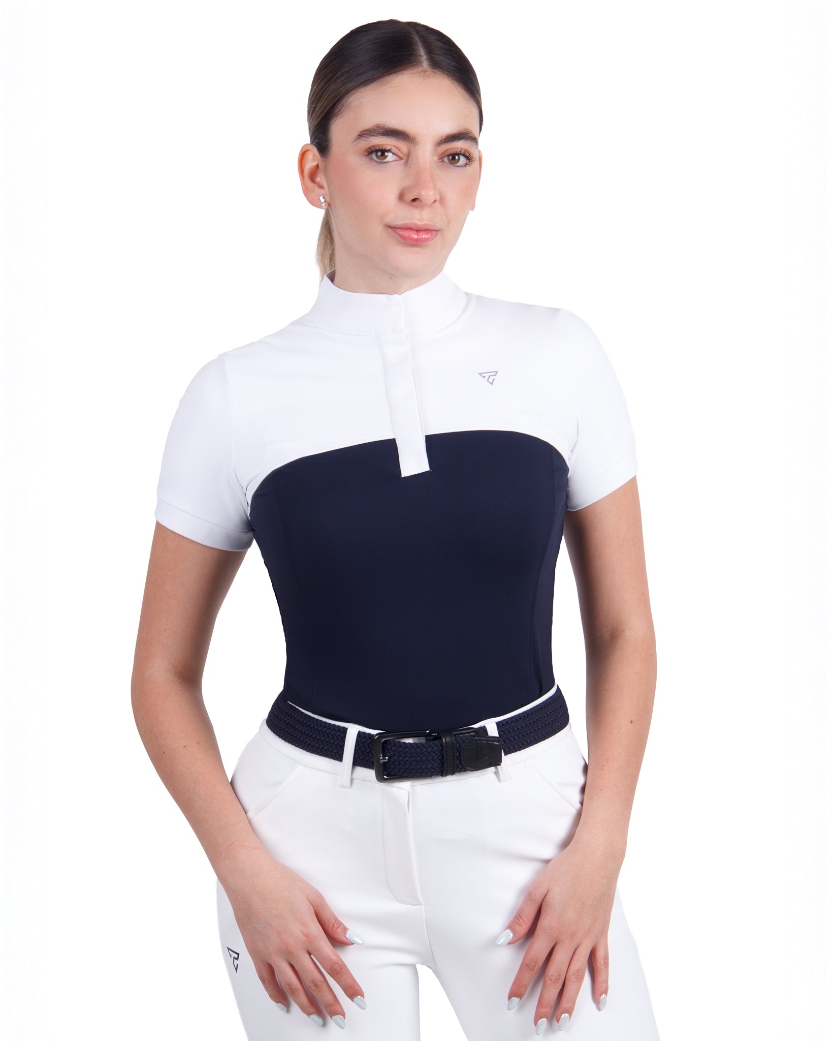 Camisa corta de espectáculo de Sienna W