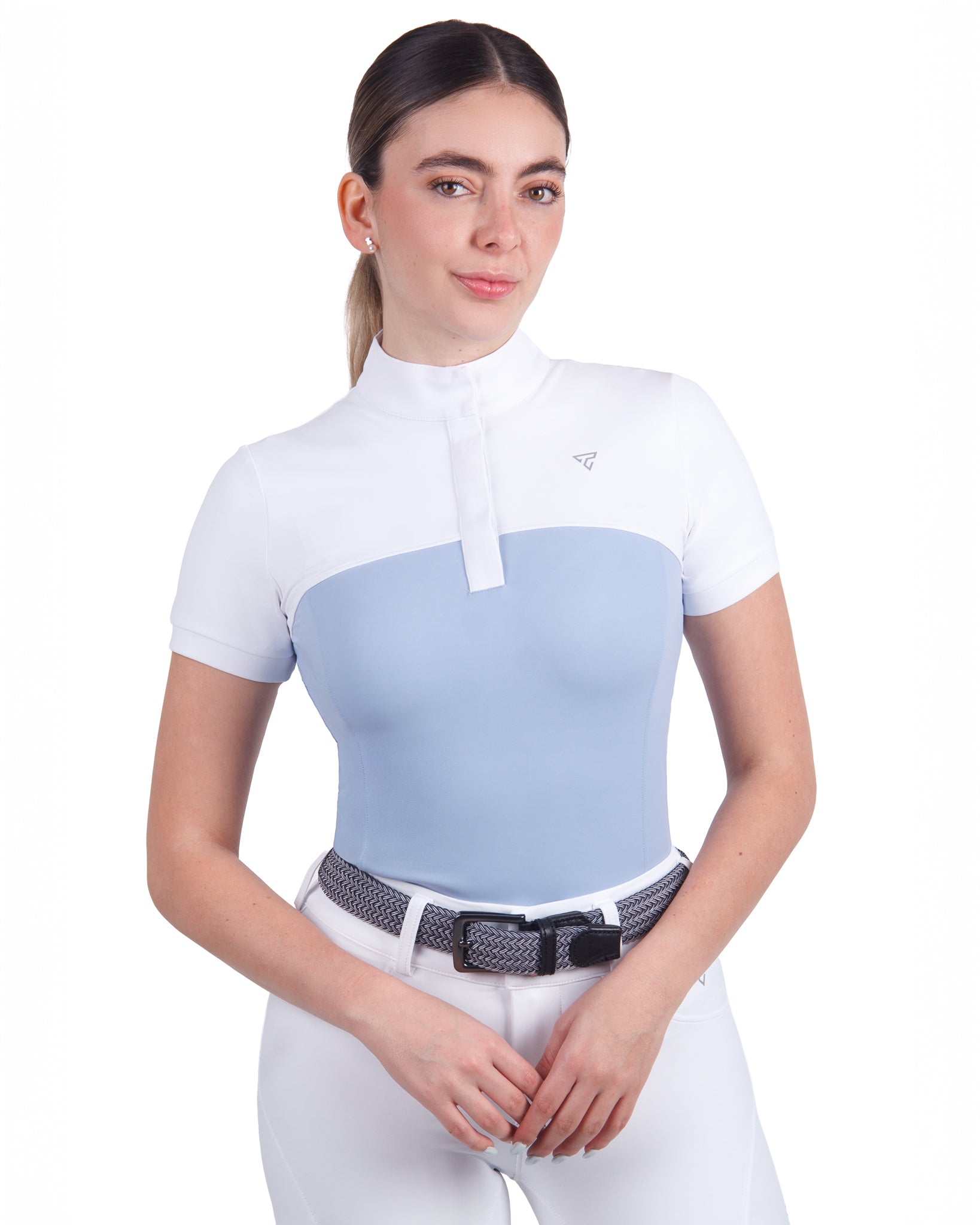 Camisa corta de espectáculo de Sienna W