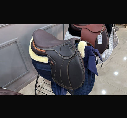 Zestini Horse Riding Saddle 17.5