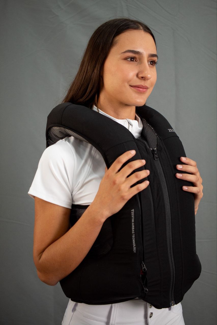 Enhance Your Riding Experience with an Airbag Riding Vest – ZestiniEquus